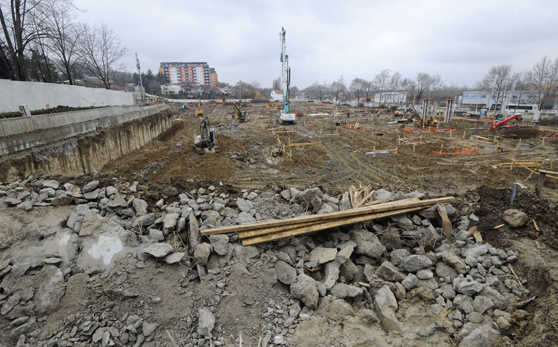 Шопинг-молови сигуран бизнис