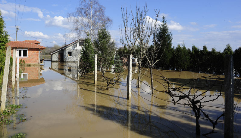 У три града и 14 општина ванредна ситуација, евакуисана 171 особа
