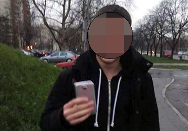 Владан и Јован ухватили лопова и вратили телефон