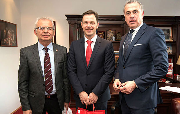 Градоначелник посетио Црвену звезду