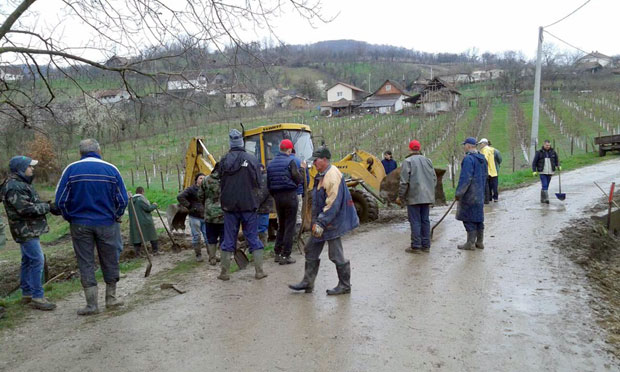 Риђаге крај Чачка: Само слога село гради