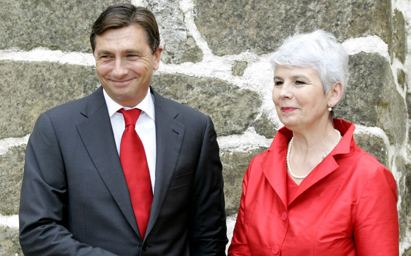 Привремено стопирана арбитража о разграничењу Хрватске и Словеније