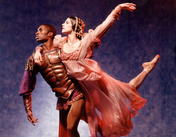 “Хамлет” на врховима прстију