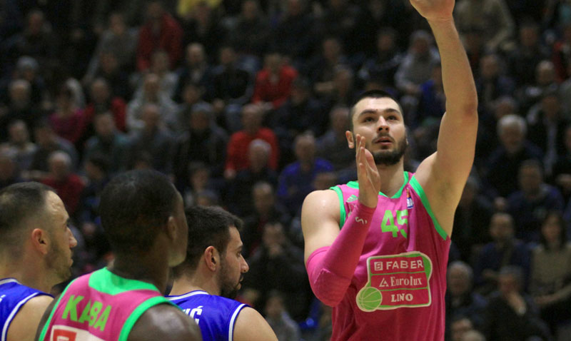 Мега иде хладе главе до финала