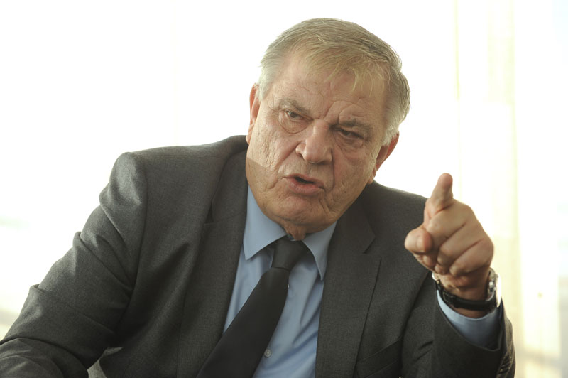 Караџић о намештаљкама: Нећемо више да чекамо полицију