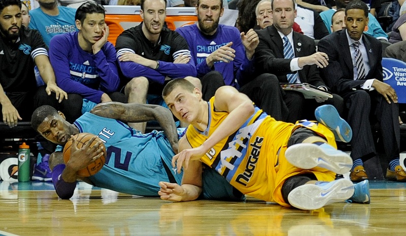 НБА: Спарси зауставили Голден Стејт, нови дабл-дабл Јокића