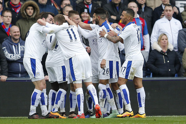 Премијер лига: Лестер све ближи титули,  Арсенал коначно победио
