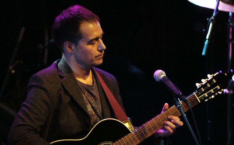 Изложба o Влади Дивљану у Пароброду од 25. марта до 4. априла