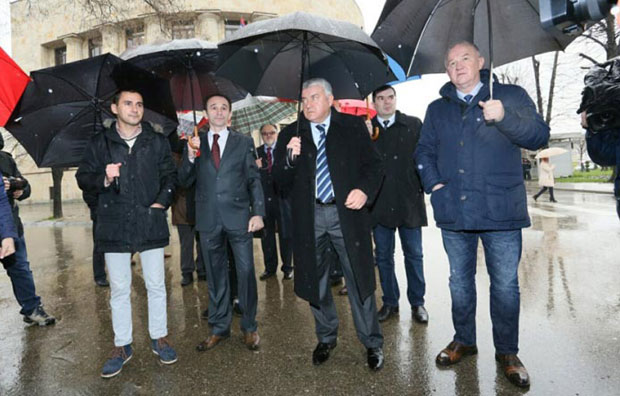 СЗП: Додик да поднесе оставку!