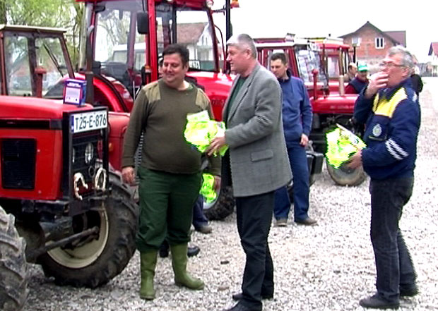 Жута ротација спас на друму