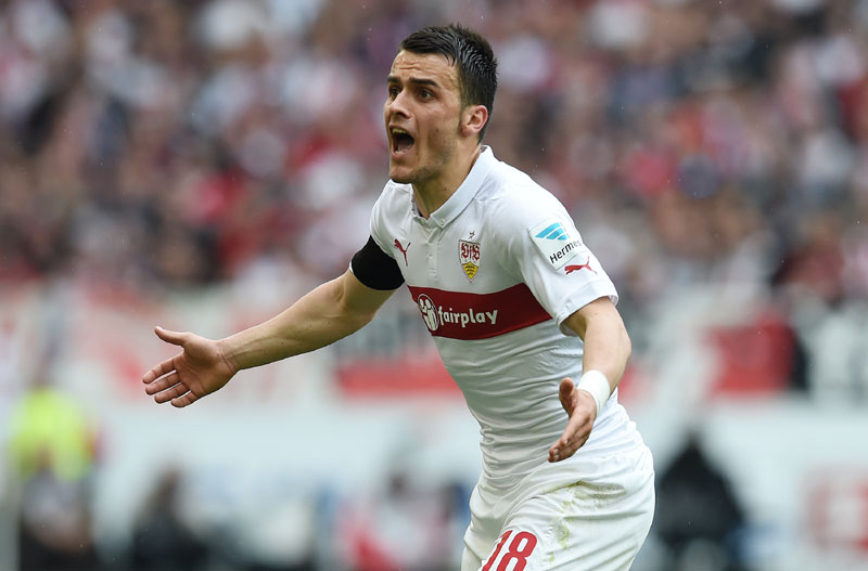 Костић неће играти у другој лиги Немачке: Великани хоће Филипа