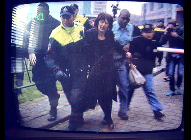 ВИДЕО: Флоренс Артман приведена у Хагу, Трибунал је 2011. осудио на седам дана затвора! 