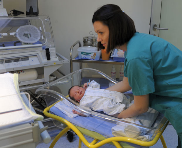 По бебе поново у приватне клинике