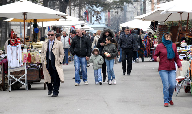 Објављене почетне цене за закуп тезги: Разгледнице на Калемегдану најмање  900.000 динара!