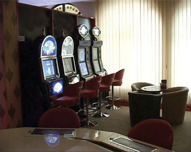 Нелегална кладионица у Пећинцима