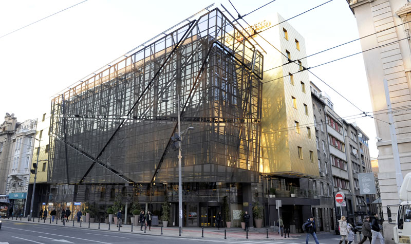 Мање звездица, мање и гостију