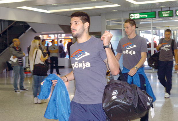 Митровић: Њукасл је тражио да не играм у Пољској, притисак јавности је већи него што би требало