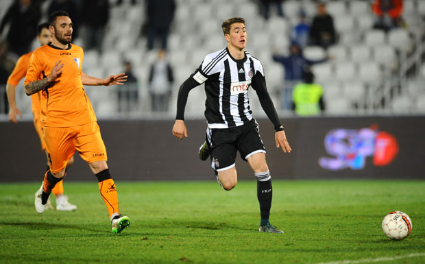 ПСЖ снимио Влаховића