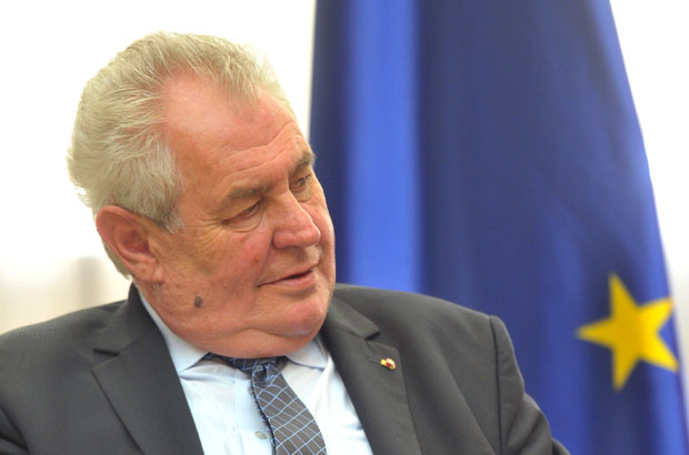 Земан: Чешка се ослободила притисака САД и ЕУ и обнавља односе са Кином