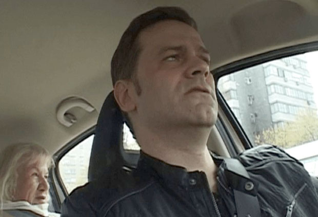 Борко превозио грађане и причао са њима