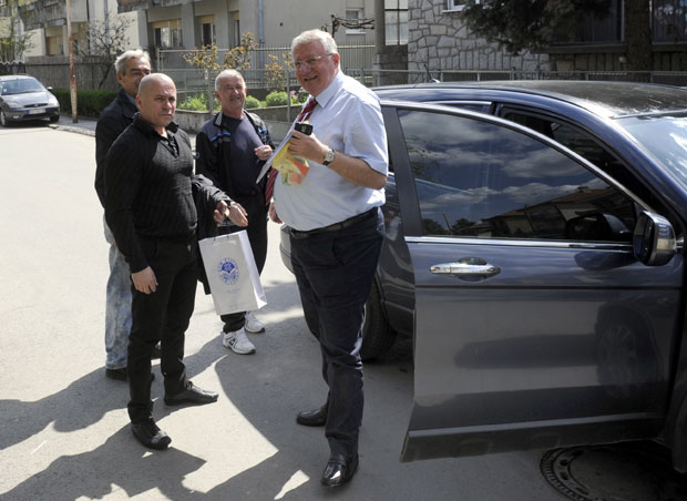 Хаг ослободио Шешеља; Тужилаштво: Размотрићемо да ли има основа за жалбу