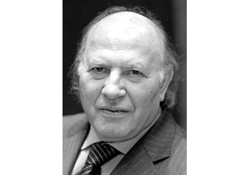 Преминуо Имре Кертес