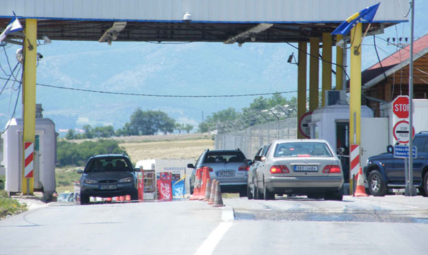 Приштина и даље не пушта цистерне