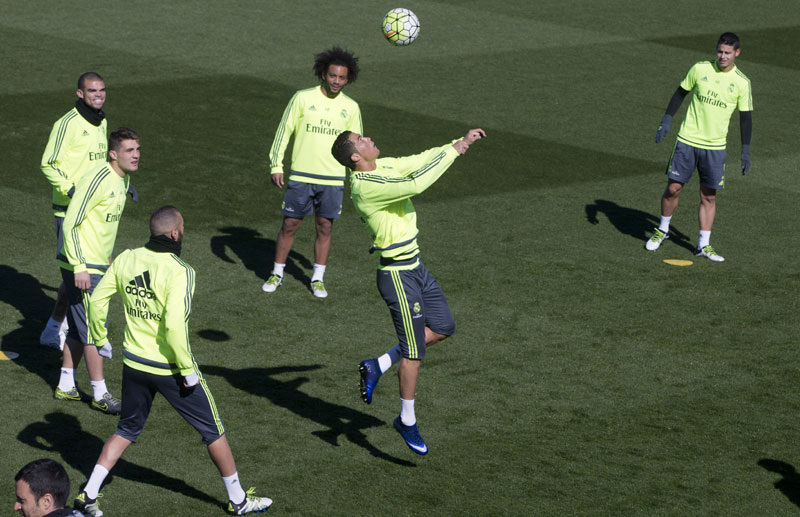 На Камп ноу се игра дерби планете