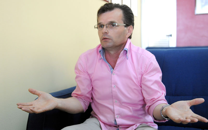 Ригорозно према таксистима