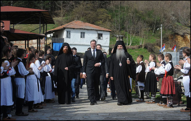 Вучић: Косовске Србе не остављамо!