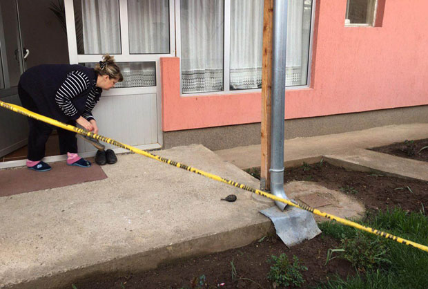 Бомба на кућу функционера