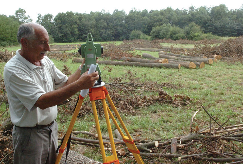 Геодете руше тендере