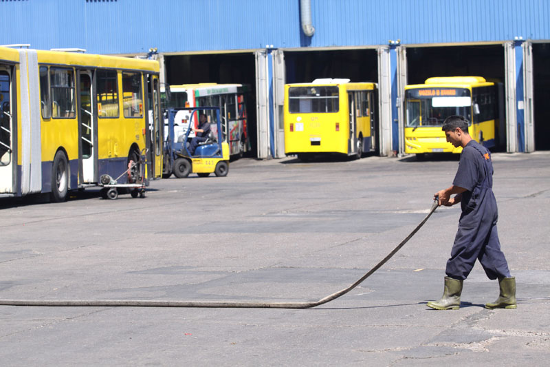 Возачи ГСП ухваћени у крађи горива