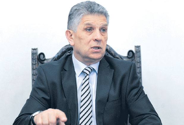 Суљо призива рат!