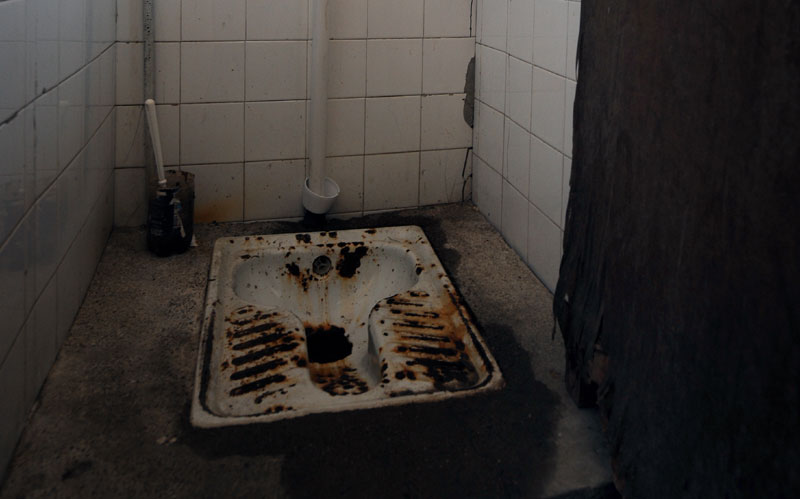 Поражавајуће: Чучавци у 16 престоничких школа!