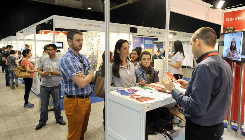 На цени инжењери, филолози и трговци