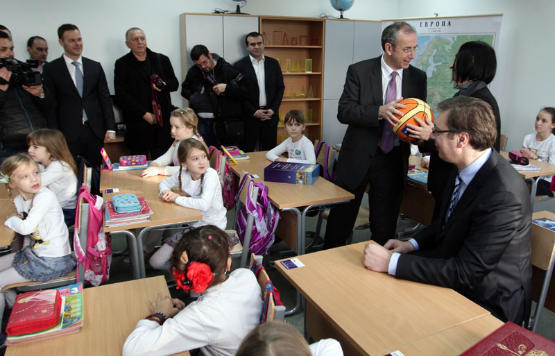 Држава обнавља 200 зграда