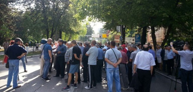 Министар Савановић: Борци, стрпите се!