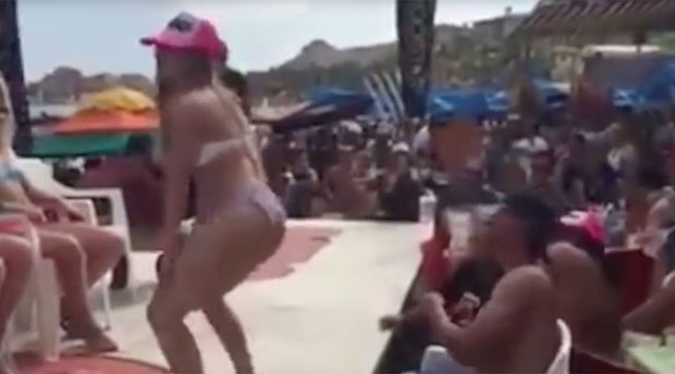 ВИДЕО: Учитељица због тверковања добила отказ