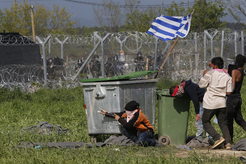 Македонија позива Грчку да спречи нереде миграната