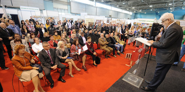 Нови Сад: Књига на престолу