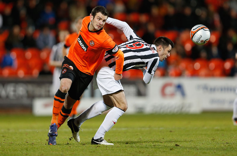 ВИДЕО: Фудбалер добио отказ јер је узео лопту и изашао са терена 