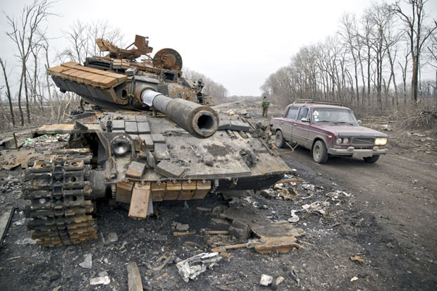 СУКОБИ У УКРАЈИНИ: Ванредно стање у Авдејевки, рањена два војника, Украјинци гранатирали Зајцево