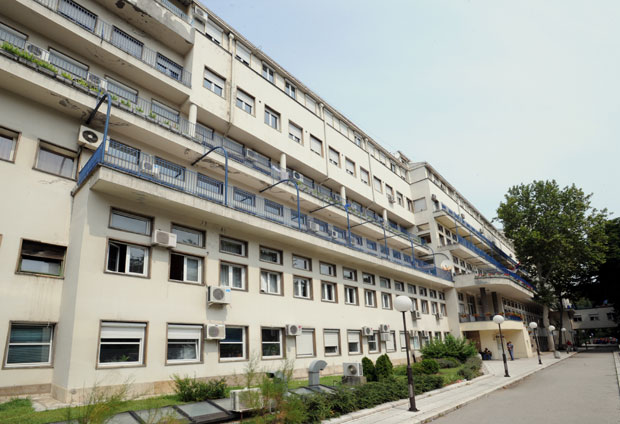 Опечену бебу не враћају породици