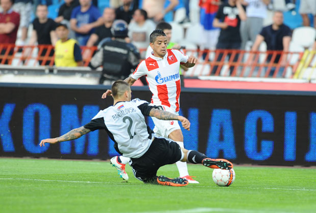 Ибањес љут на Евертона због провоцирања навијача: То није поштено,  видите какву има главу