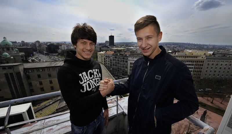 БЕНФИКА ОТКРИЛА: Јовић коштао 6.600.000, а Шапоњић 3.000.000 евра 