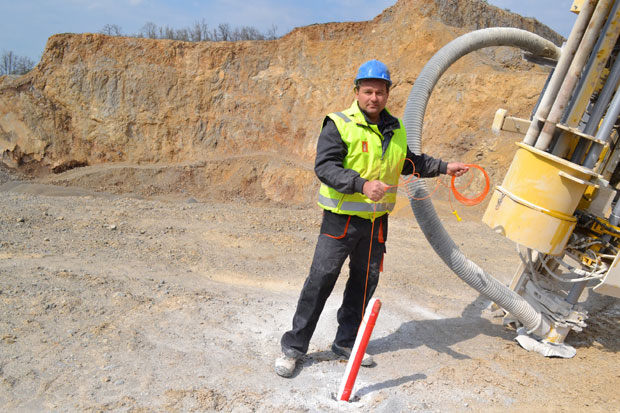 Две деценије са експлозивом