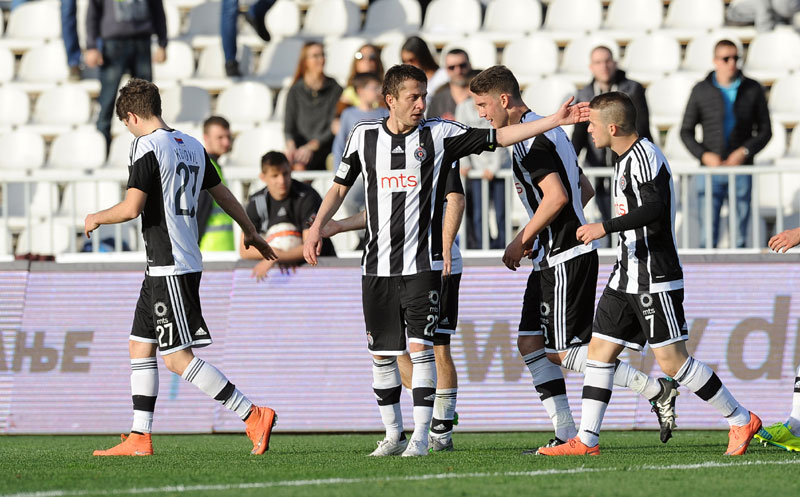 Партизан тројком до финала Купа