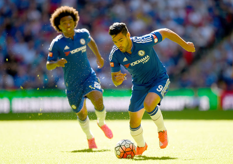 Фалкао иде преко баре