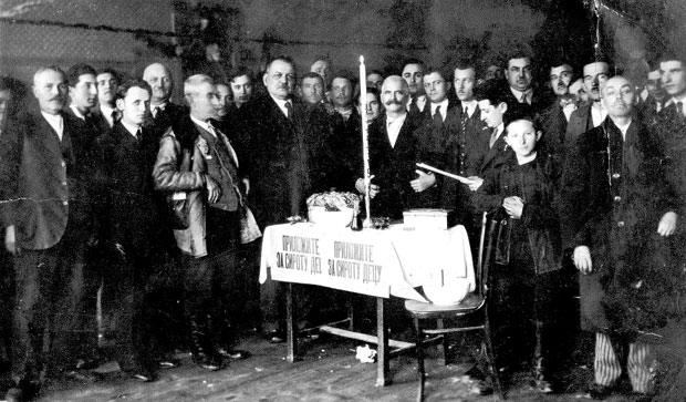 Друштво намћора даривало клинце